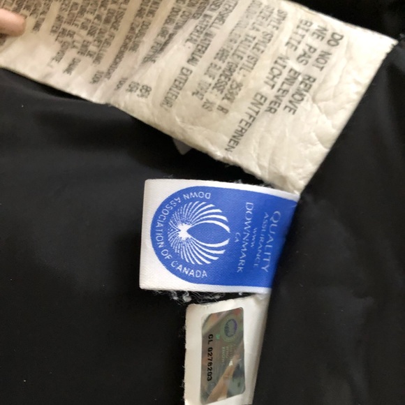 Authentic Canada Goose Montebello Parka - Picture 9 of 16